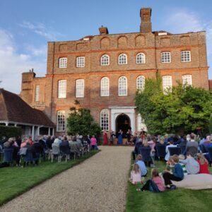 Chopin & champagne with Warren Mailley-Smith: Sunday 17th July 2022, 3pm – TICKETS STILL AVAILABLE